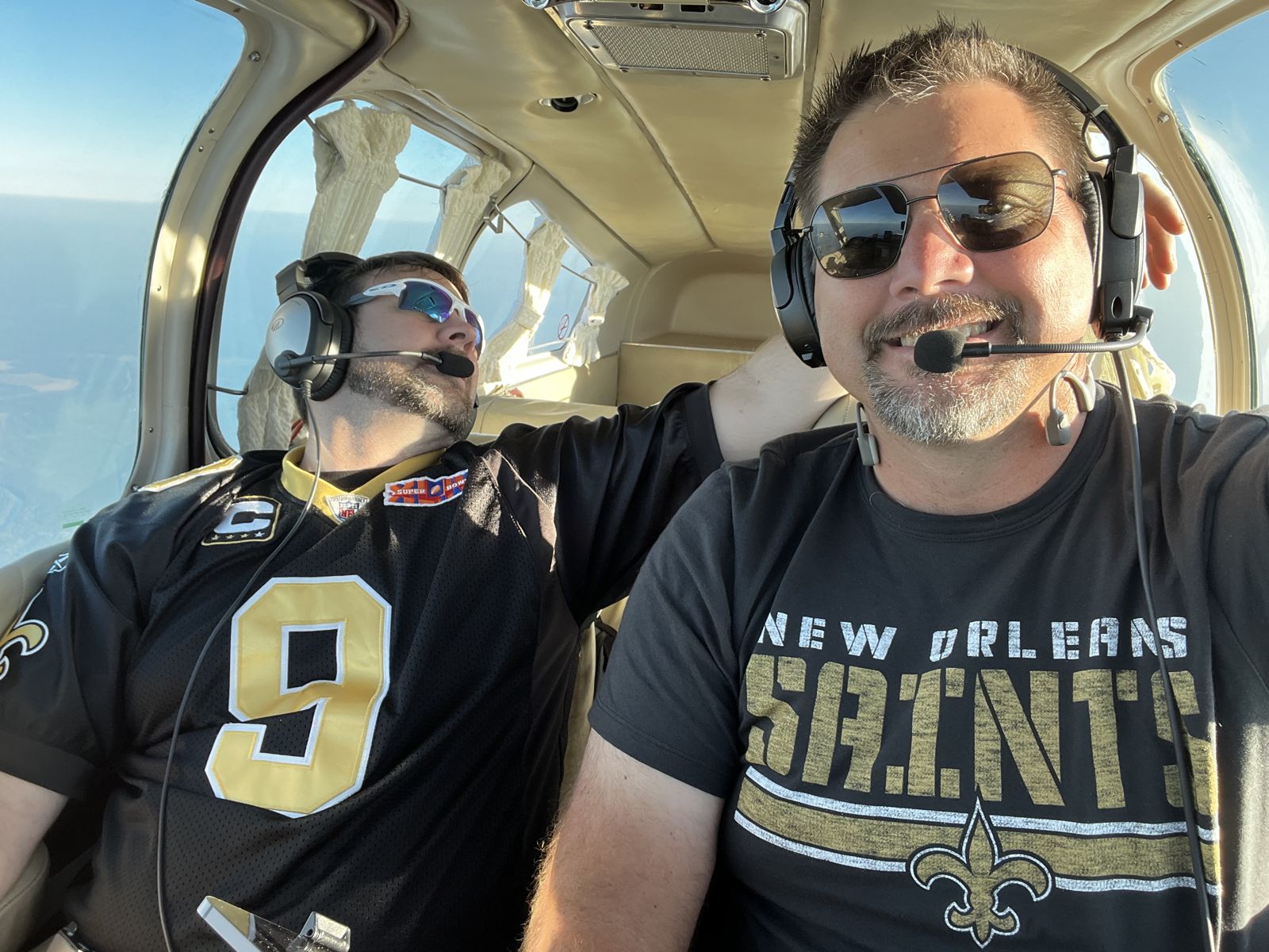 Game-day flight in the cockpit